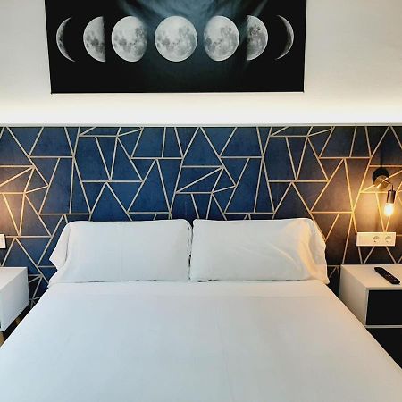 Hostal Laia By Gaiarooms Barcelona Zewnętrze zdjęcie