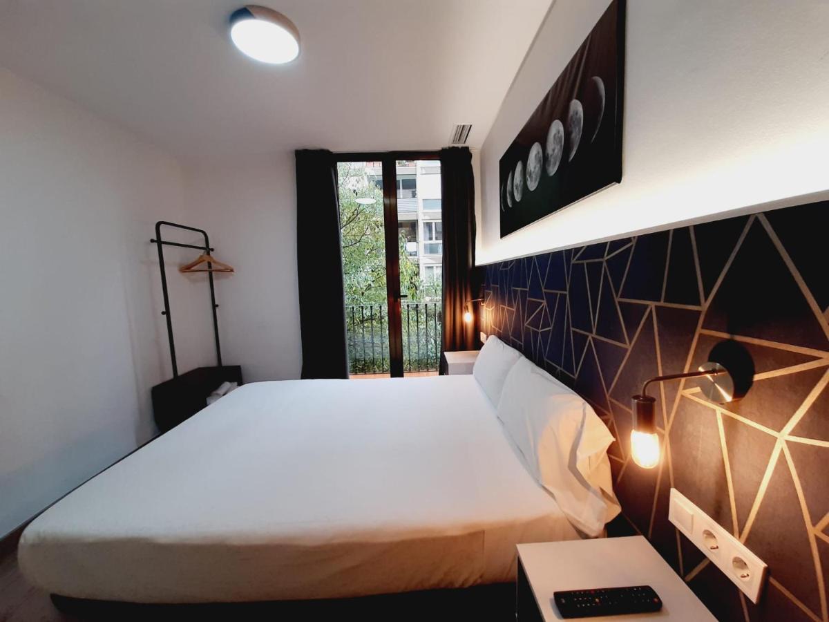 Hostal Laia By Gaiarooms Barcelona Zewnętrze zdjęcie